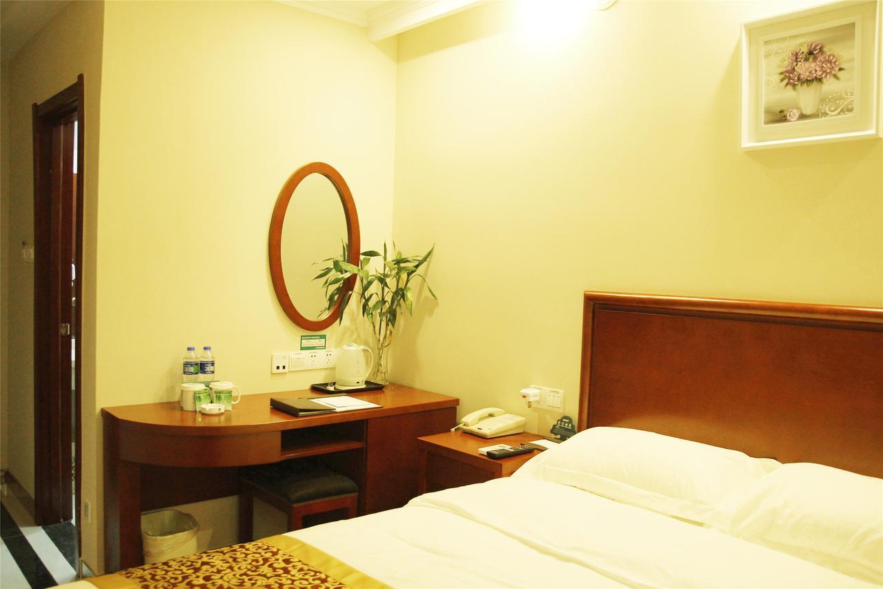 Greentree Inn Henan Qinyang Middle Huaifu Road Express Hotel Luaran gambar