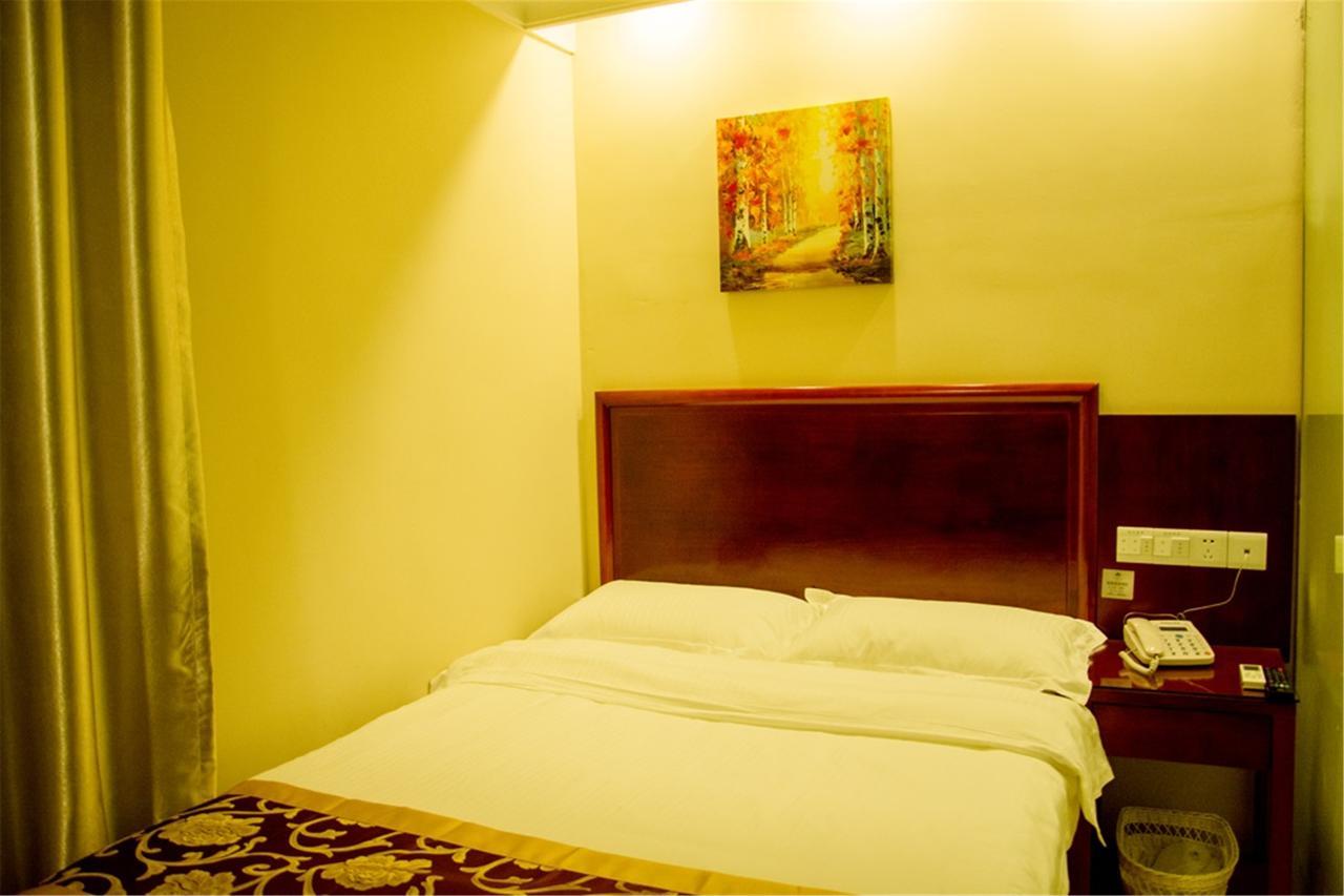 Greentree Inn Henan Qinyang Middle Huaifu Road Express Hotel Luaran gambar